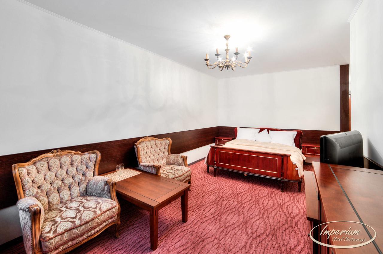 Imperium - Hotel Restauracja Firlej Ngoại thất bức ảnh