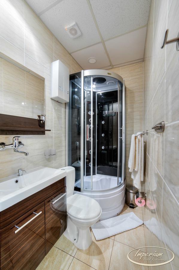 Imperium - Hotel Restauracja Firlej Ngoại thất bức ảnh